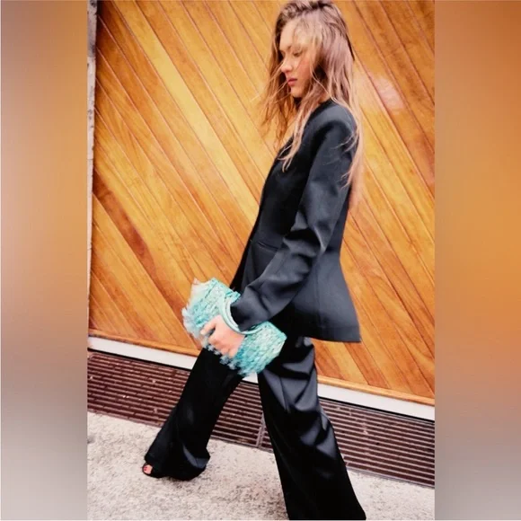 ZARA BLAZER WITH BACK CUT-OUT - Picture 3 of 5